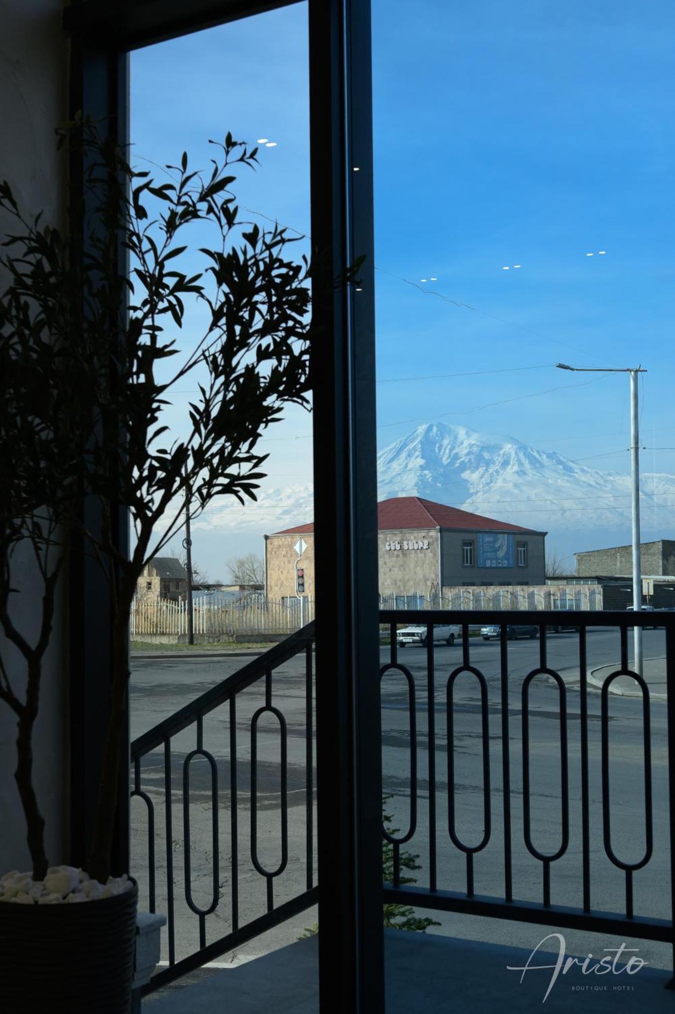 Aristo Boutique Hotel Artashat エクステリア 写真